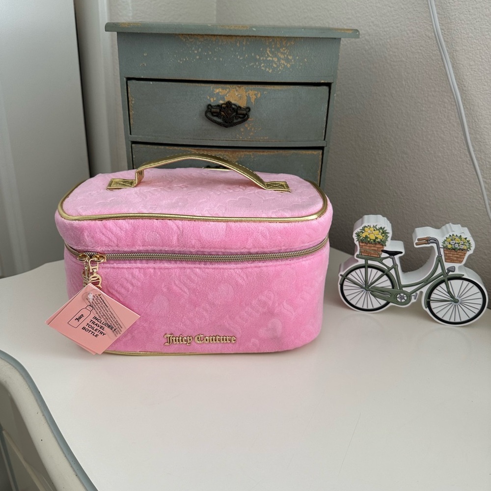 New Juicy Couture Makeup Bag